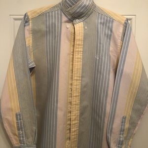 Brooks brothers button down oxford shirt